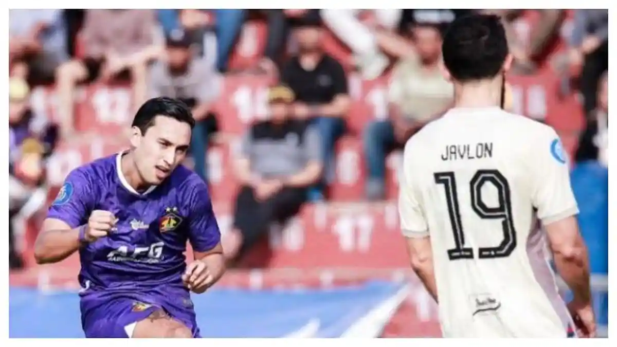 Statistik Membanggakan Ezra Walian Bersama Persik Kediri, Persib dan PSM Makassar Tak Berminat CLBK?