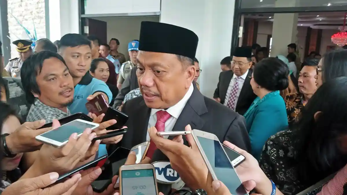 Gubernur Olly Ajak Masyarakat Hargai Keputusan Mahkamah Konstitusi, Ungkap Slogan Andalan