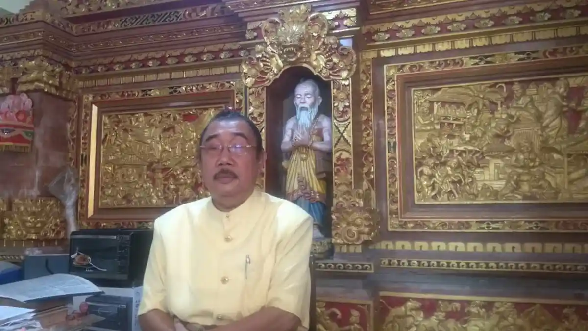 Dampingi Permintaan Maaf AWK, Ida Pedanda Wayahan Bun : Dia Memang Sering ke Sini