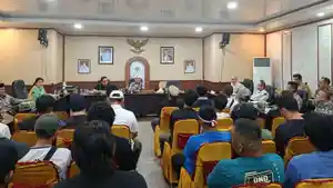 20260611-RDP-Sejumlah-masyarakat-dari-Forum-Peduli-Masyarakat-Nangka.jpg