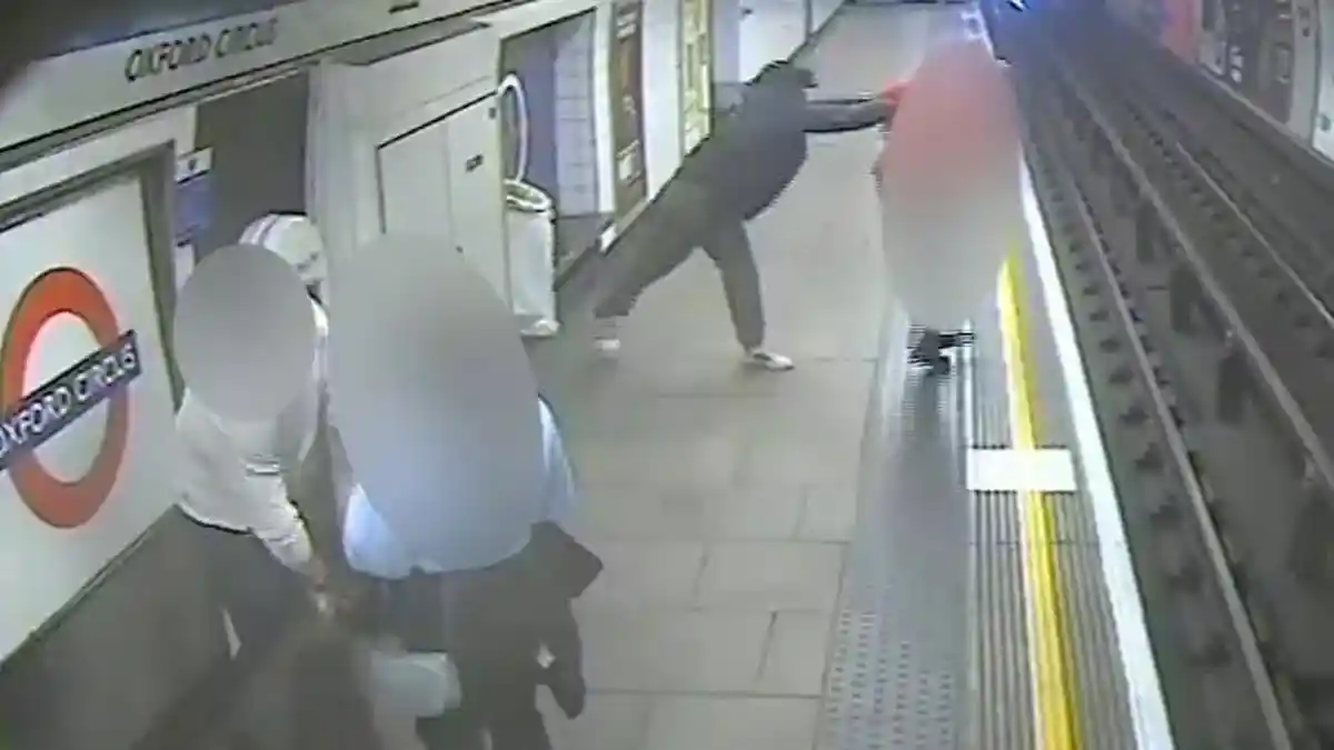 Tunawisma Dorong Seorang Pria ke Rel Kereta yang sedang Melaju, Ini Penyebabnya