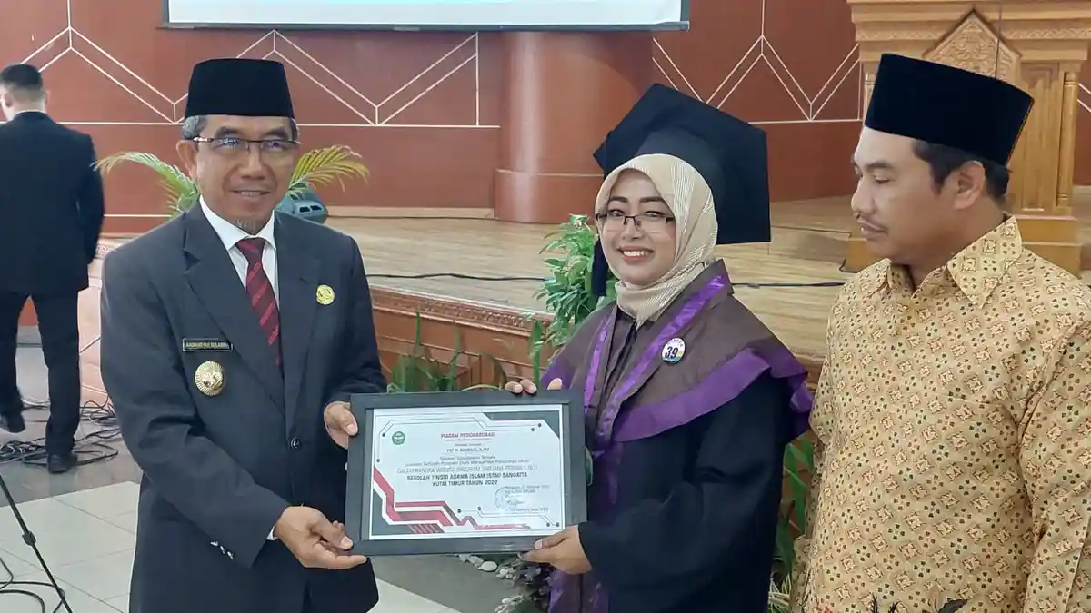 169 Mahasiswa STAI Sangatta Diwisuda, Bupati Kutim Beri Ucapan Selamat