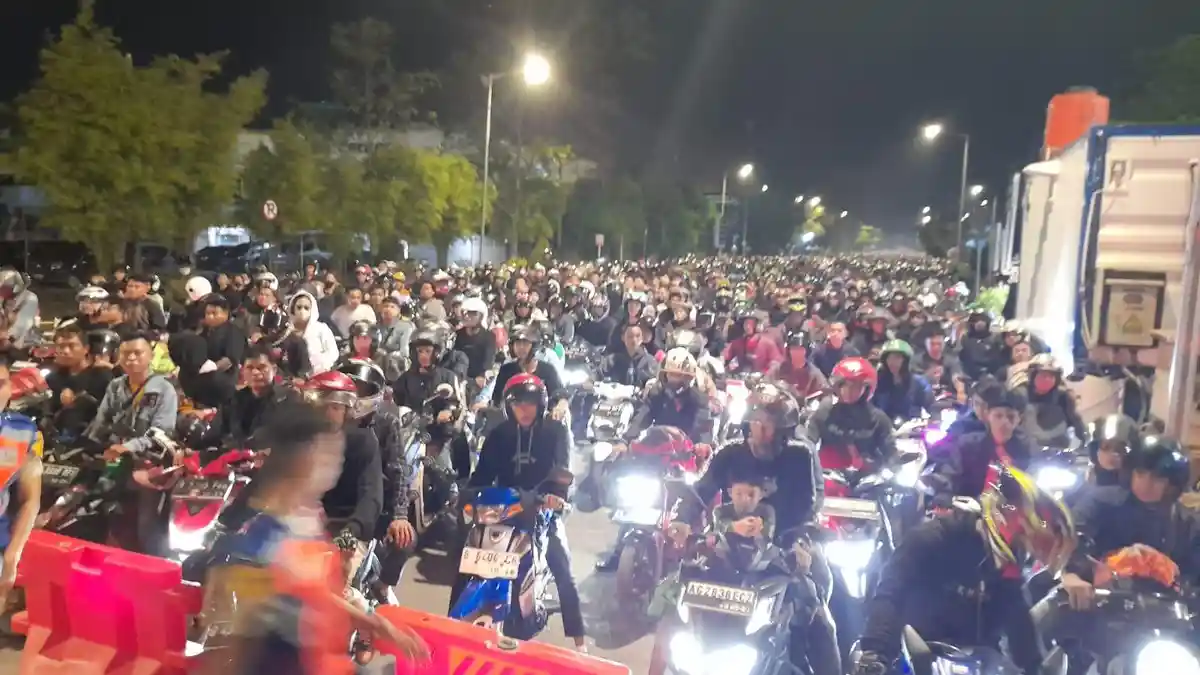 Antrean Motor Mengular Hingga 1 Km di Pelabuhan Ciwandan, Pemudik 2 Jam Tertahan