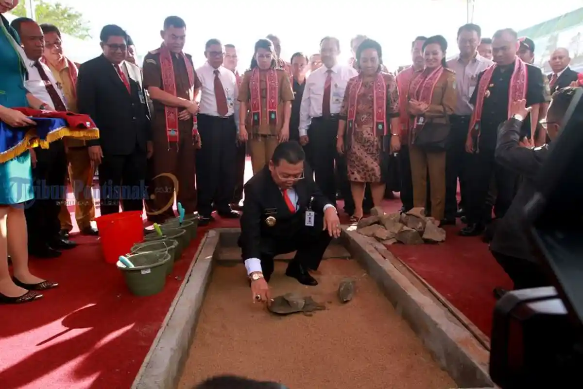 Prosesi Peletakan Batu Pertama Pembangunan Gedung Kantor Pusat Bank Kalbar - peresmian_20180109_183448.jpg