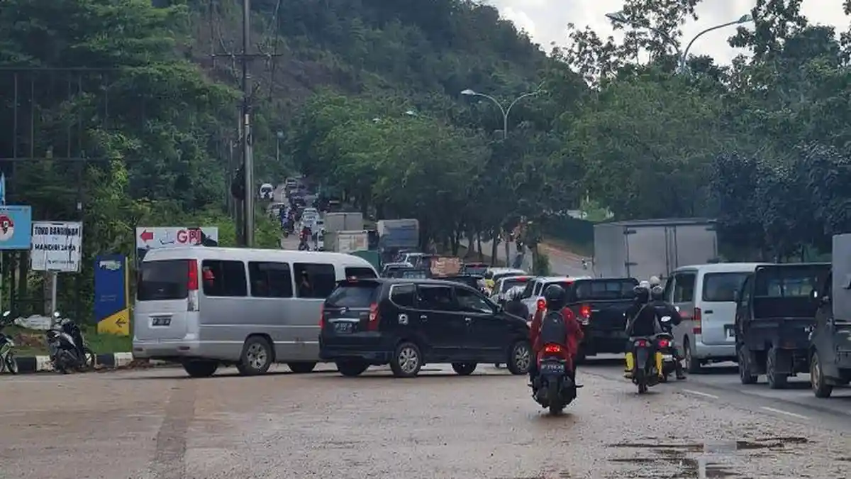 Viral di Batam Macet Parah Dekat Bukit Daeng Jalan Letjend Suprapto