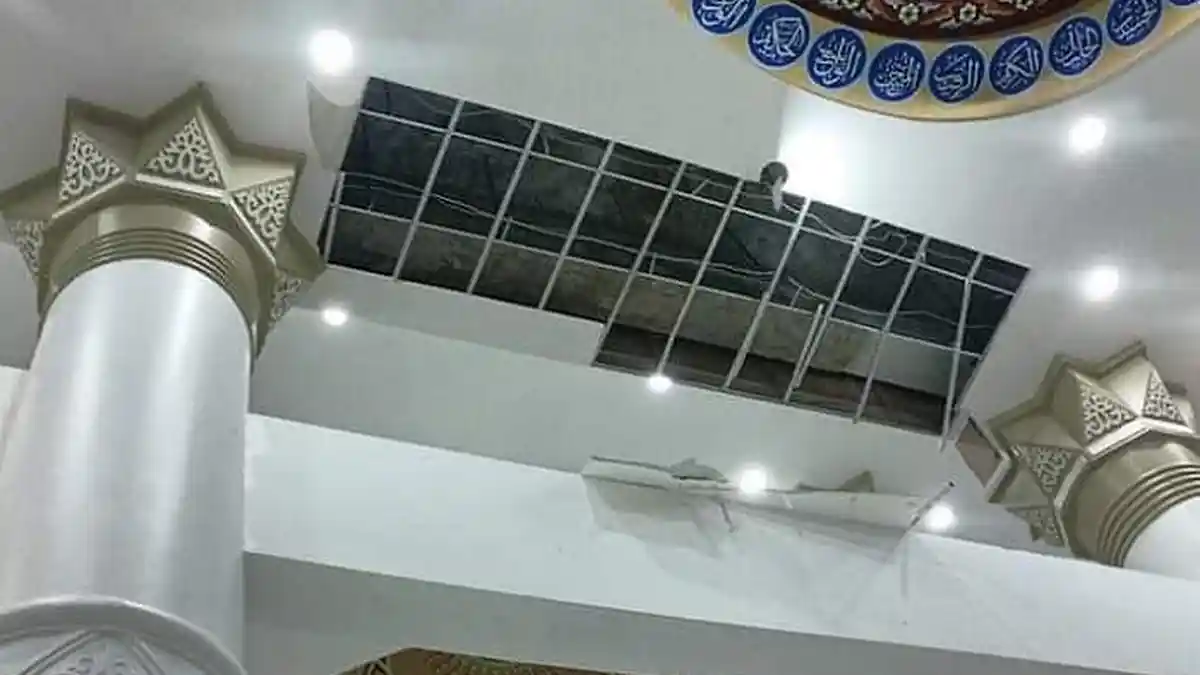 Ini Penjelasan Kepala Dinas Perkim dan LH Abdya Terkait Robohnya Plafon Masjid Agung 