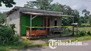 rumah-satu-keluarga-di-kediri-yang-alami-keracunan-satu-balita-tewas.jpg