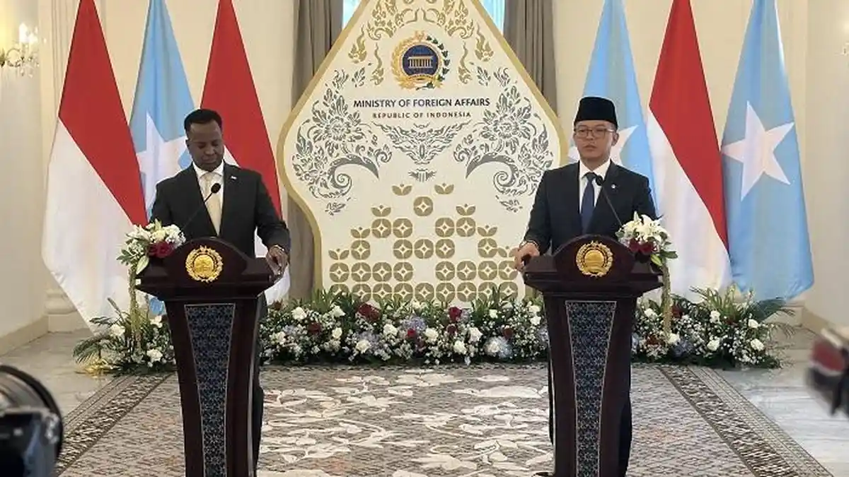 Menlu Somalia Temui Menteri Sugiono, Minta Bantuan Indonesia Perangi ...