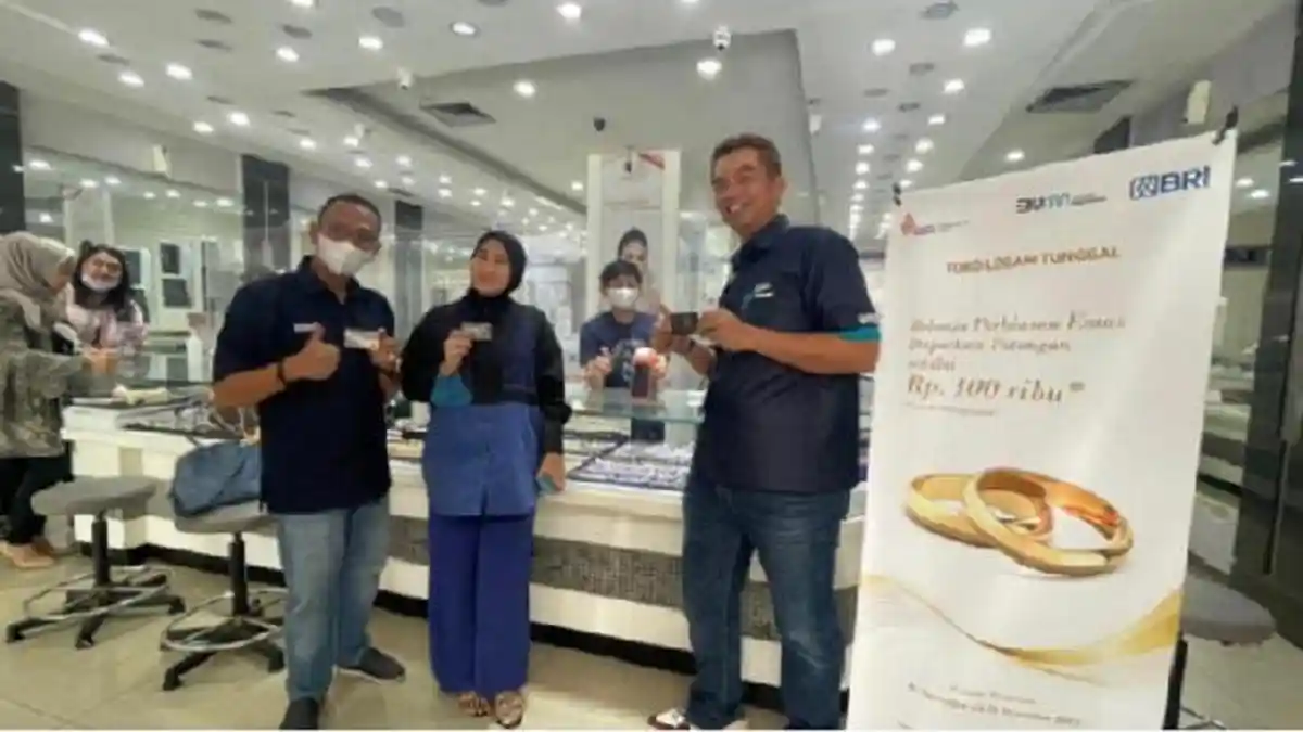 Transaksi Pakai Kartu Debit BRI di Toko Emas Somba Opu Langsung Dapat Cashback