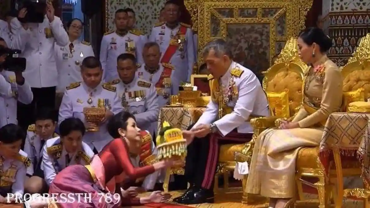 Selir Raja Thailand Dicopot Gelarnya karena Dianggap 'Tak Setia' dan Ingin Setara Permaisuri