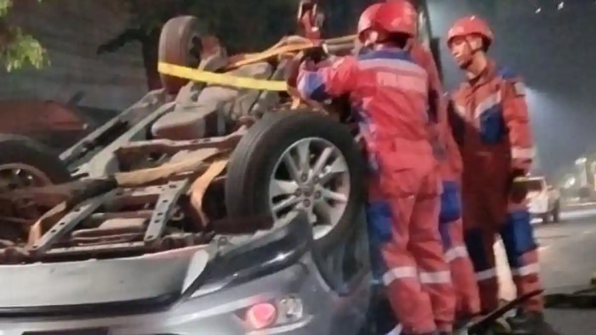 Sering Terjadi Kecelakaan Mobil saat Weekend di Surabaya, Warga Menduga Efek Drive Drinking