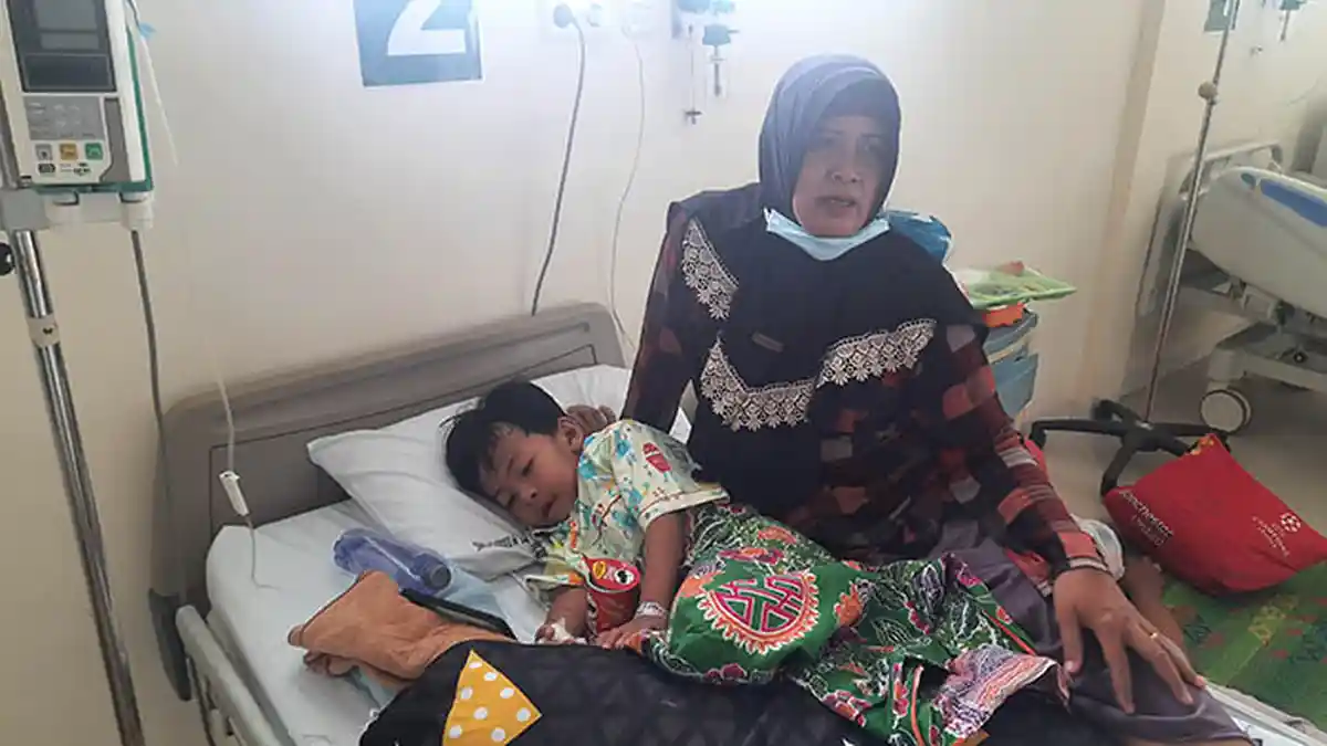 Terserang Penyakit Demam Berdarah, Abid Rayakan Ultah di Rumah Sakit Sintang
