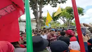 01052024Rudi-temui-buruh.jpg