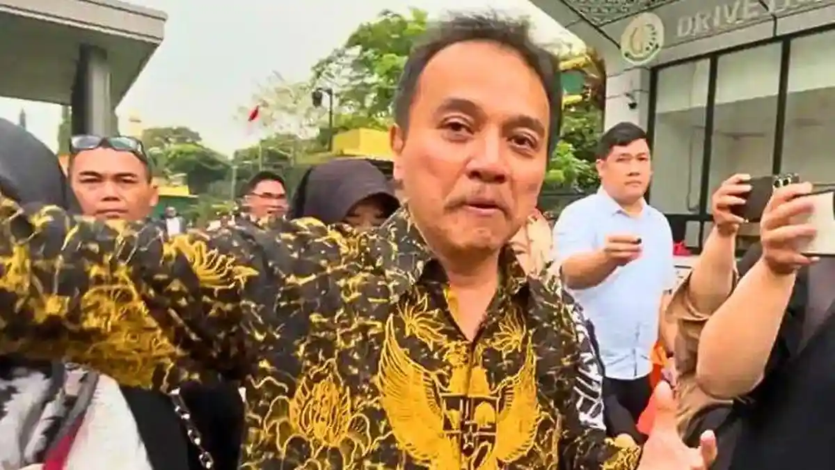 Roy Suryo Dipastikan Hadiri Sidang Perdana Praperadilan, Gugat Penangkapan hingga Pencekalan - Tribunjambi.com