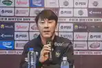Shin-tae-yong-preskon-fifa.jpg