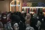 Buka Outlet Baru Rifany Hijab di Serbu Pembeli