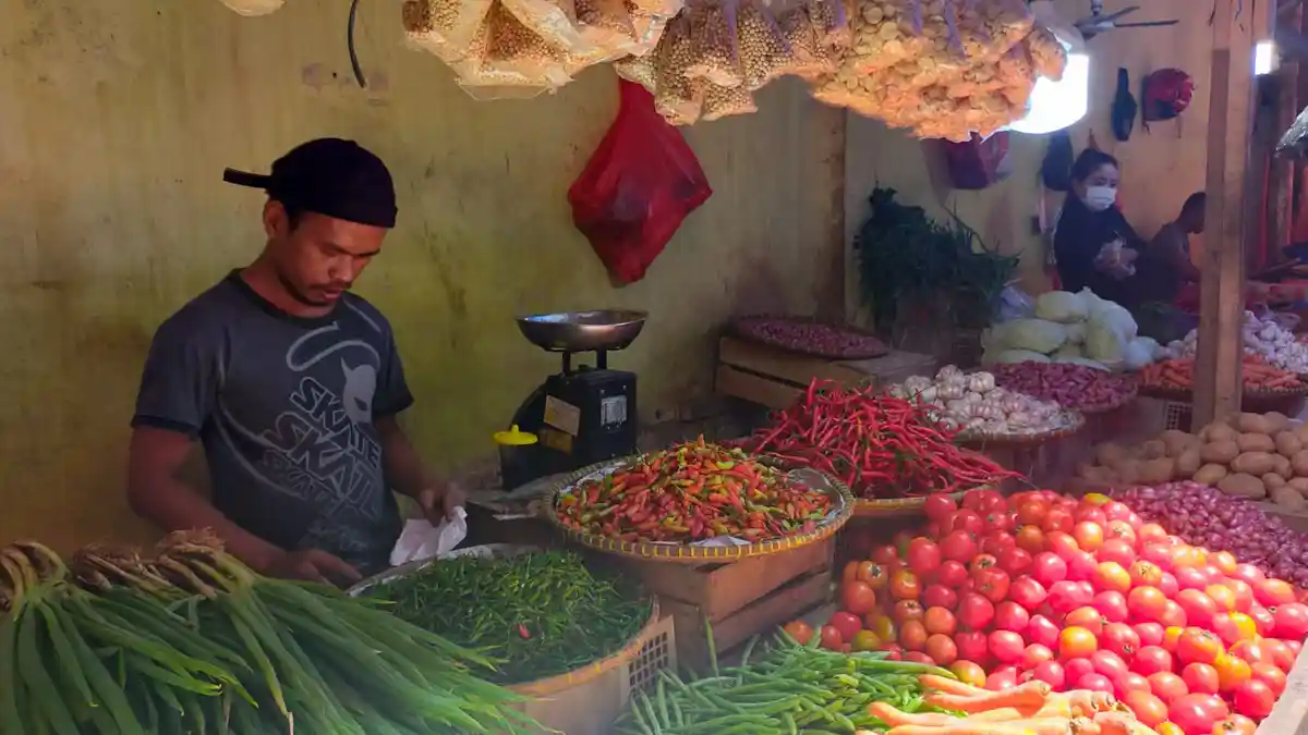 Bukan Hanya Cabai, Ini Daftar Harga Kebutuhan Pokok yang Naik di Pasar Rangkasbitung