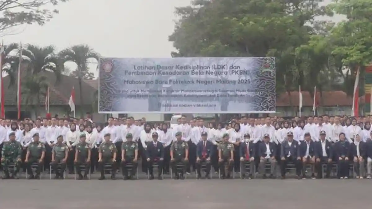 Polinema Tanamkan Semangat Bela Negara dan Karakter Disiplin Lewat LDK PKBN 2025