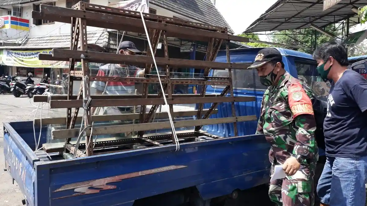 Penggantian Gerobak Pedagang yang Dirusak Oknum TNI AD Diperkirakan Butuh Waktu Lebih dari Sehari