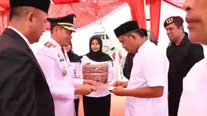 Wakil-Bupati-Aceh-T-Zainal-Abidin-saat-meninjau-dan-menyerahkan-remisi-bagi-Napi.jpg