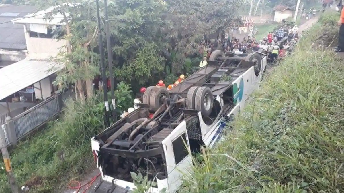 UPDATE! Daftar Lengkap Nama Korban Bus Kramat Jati Terguling di Bandung, Saksi: Sopir Ugal-ugalan