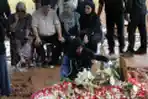 Pemakaman Vidi Aldiano di TPU Tanah Kusir