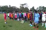gaslut-masamba-diikuti-67-pemain-di-lapangan-desa-mappedeceng.jpg