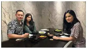 AHY-makan-bersama-istri-dan-anaknya.jpg