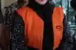 Tersangka Evy Susanti Usai Diperiksa KPK