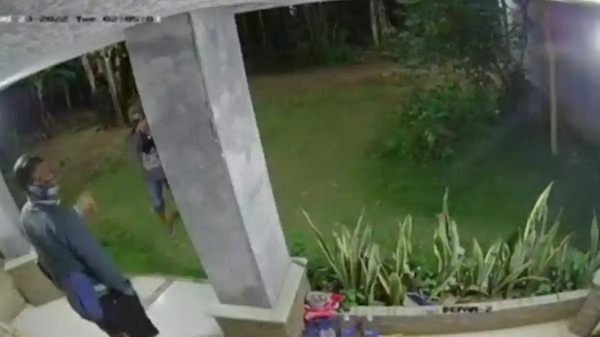 Teror Sekelompok Pria Bikin Warga Tak Tenang, Aksinya Bawa Celurit Sempat Terpantau CCTV