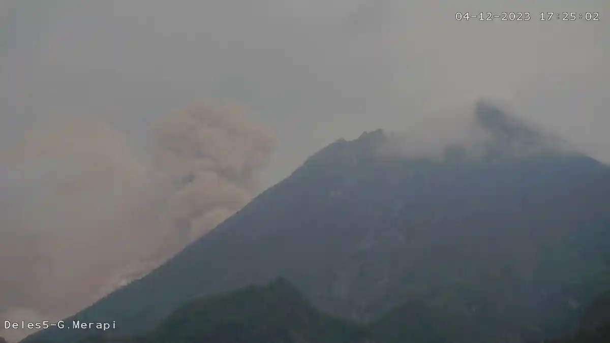 FAKTA-FAKTA Gunung Merapi Keluarkan 4 Kali APG Senin 4 Desember 2023 Sore, Ini Kata BPPTKG