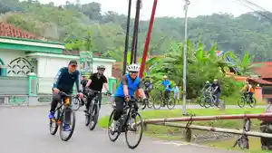 GOWES-JUMAT-PLT-Bupati-Pekalongan.jpg