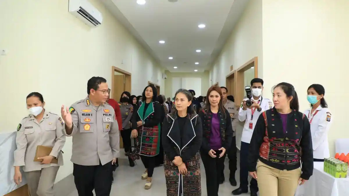 Ketua Umum Bhayangkari Kunjungi RS Bhayangkara Tingkat II Medan