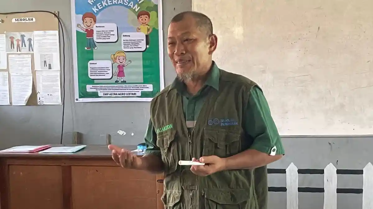 Mengagumi Astra, Mengabdi Sebagai Guru Daerah Terpencil dekat Perkebunan Sawit Kalimantan
