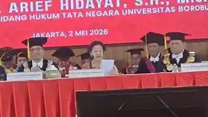 Megawati-Soekarnoputri-di-Universitas-Borobudur-65.jpg