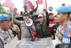 MAY-DAY-DI-TANJUNG-PRIOK.jpg