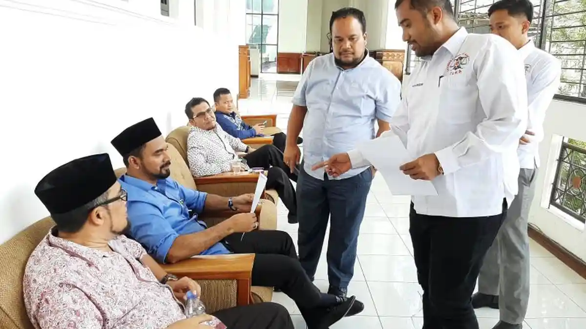 YARA Surati DPRA, Minta Gunakan Hak Interpelasi ke Plt Gubernur soal Rendahnya Realisasi APBA 2019