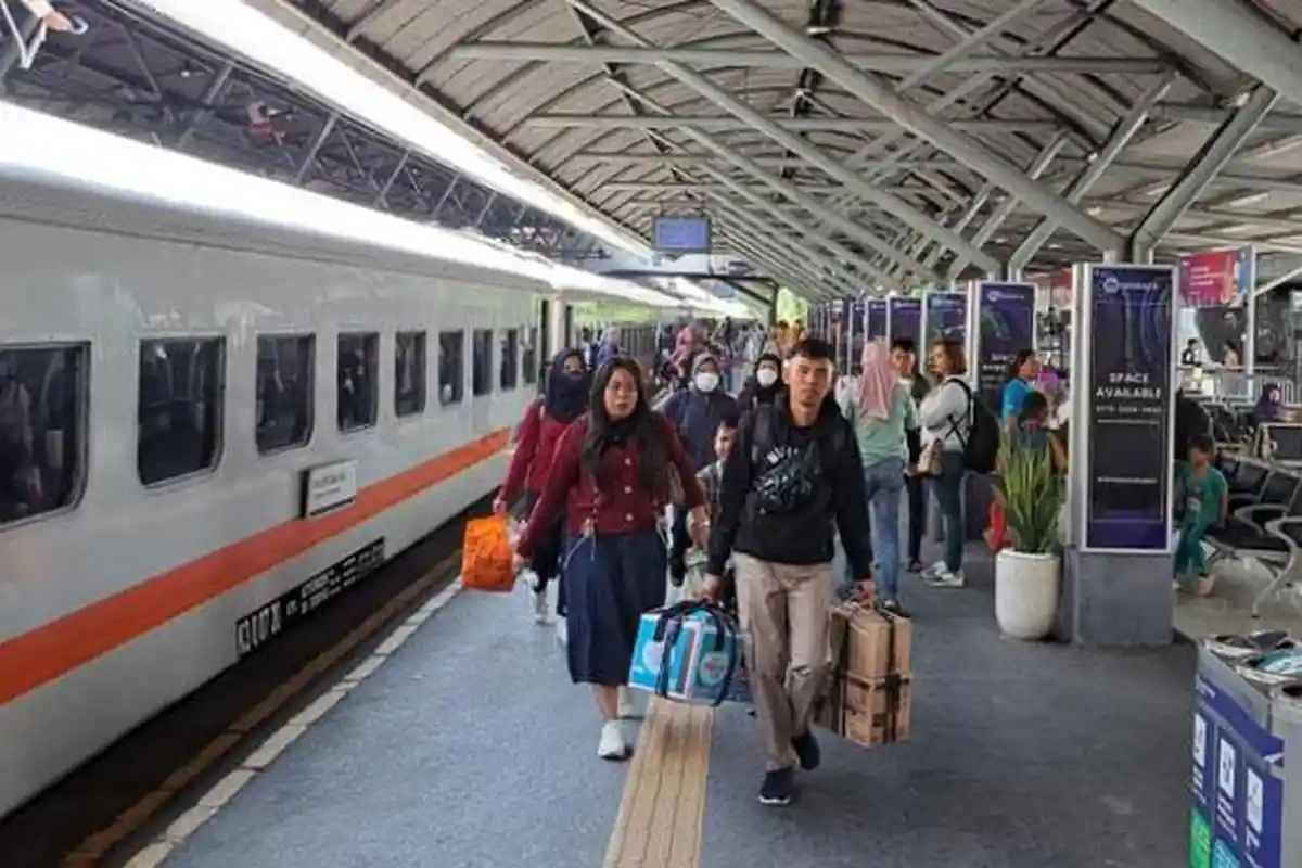 Tiket Kereta Libur Natal dan Tahun Baru Sudah Bisa Dipesan