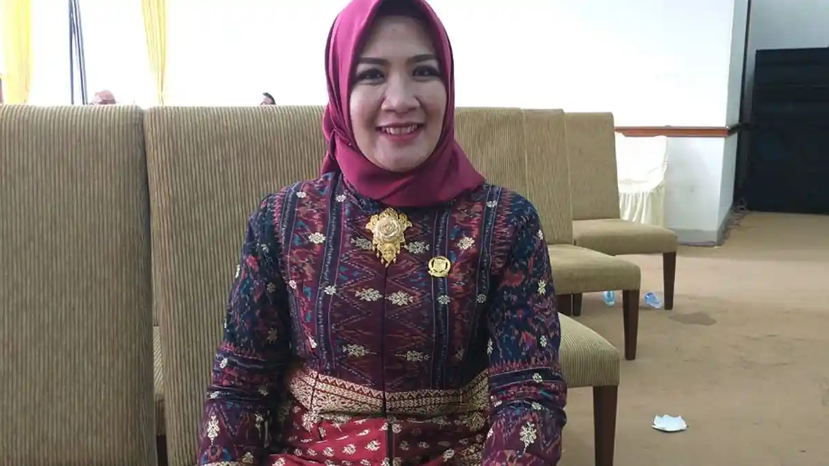 Mengenal Sosok Jenni Sandiah, Ketua DPRD Perempuan Pertama di Pagaralam