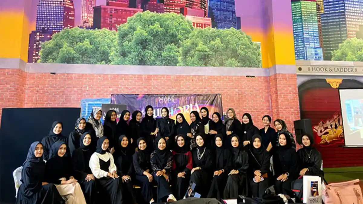 Make OVER bersama MUA ElikaWillis Sukses Menggelar Beauty Class di Trans Studio Mini Pekanbaru