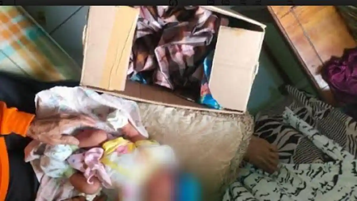 BAYI DIBUANG : Warga Wanareja Cilacap Digegerkan Dengan Penemuan Bayi Di Teras Musala