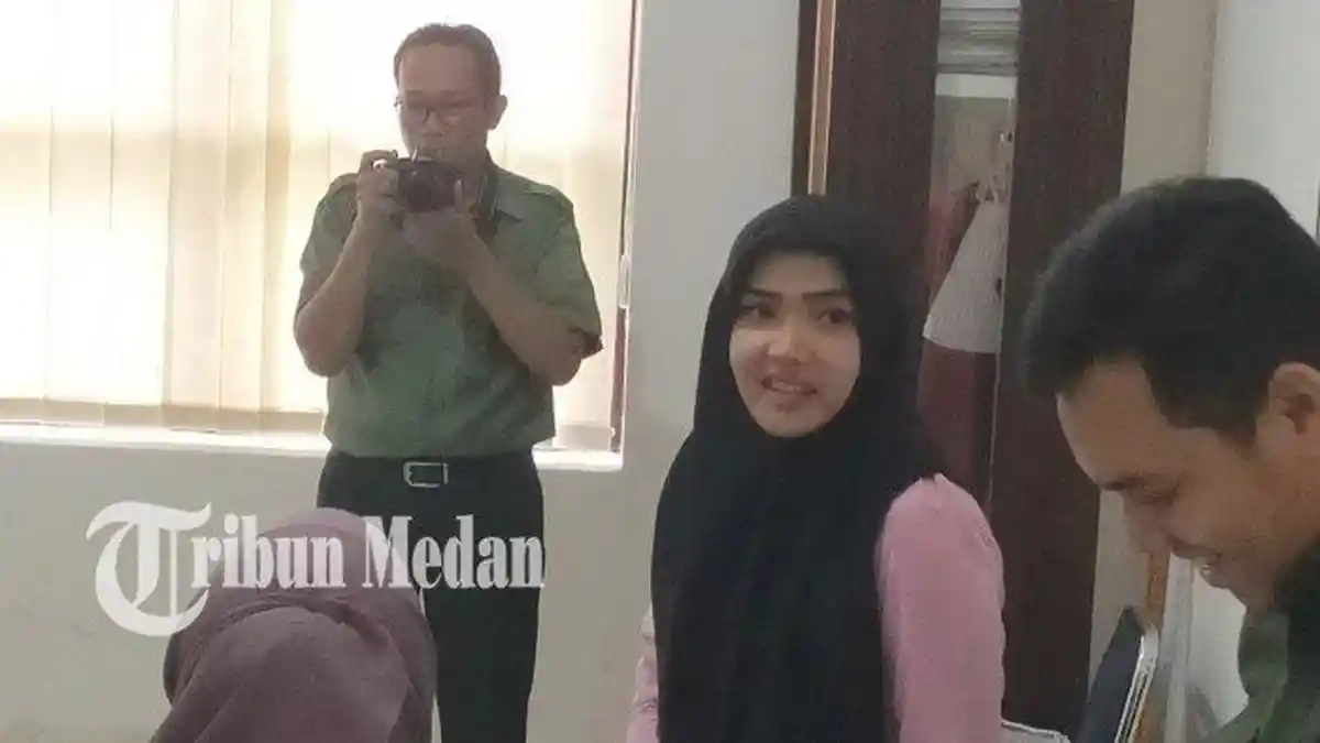 Sosok Cantik Cut Rafika Lestari Ikut Diperiksa Terkait Kematian Hakim Jamaluddin
