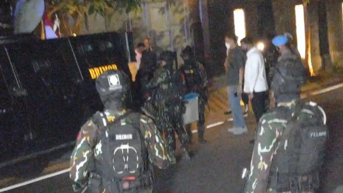 Hingga Dini Hari, Penggeledahan Dilakukan di Rumah Pribadi Irjen Ferdy Sambo Selama 9 Jam
