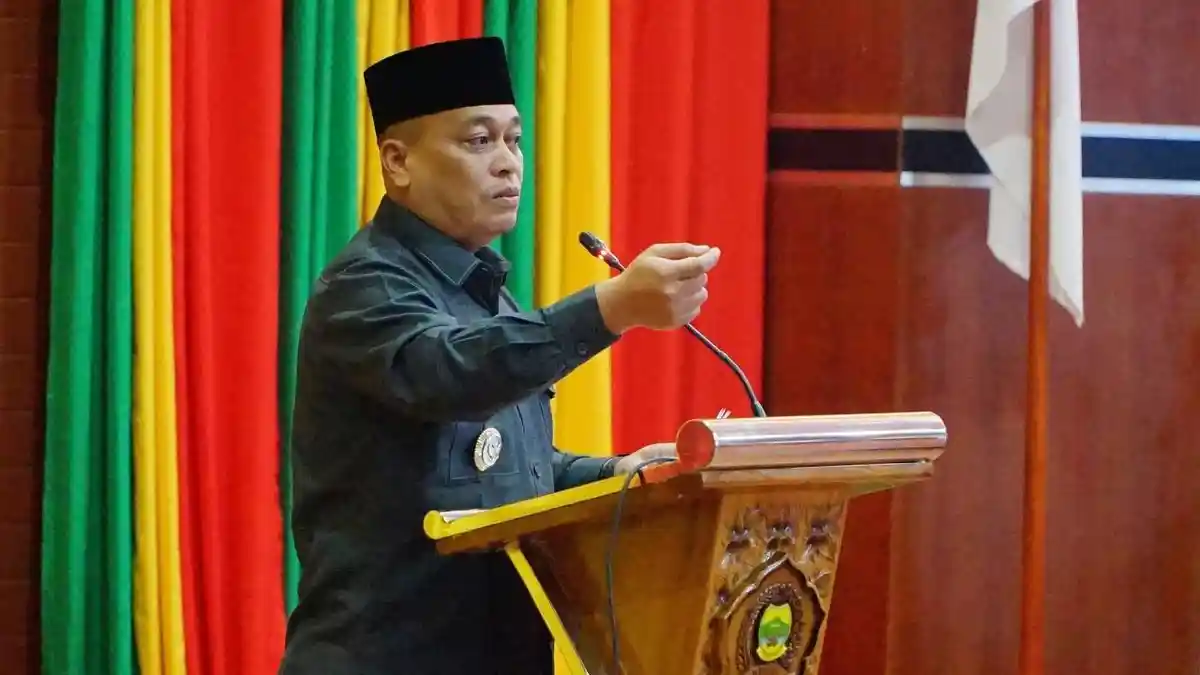 Bupati Lingga Muhammad Nizar Paparkan Dua Ranperda Strategis di Paripurna Propemperda 2026