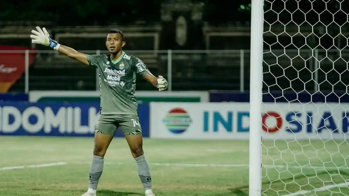 Teja Paku Alam Marah Besar, Tak Terima Dikartu Kuning, Wasit Lempeng, Gawang Persib Kebobolan 2 Kali