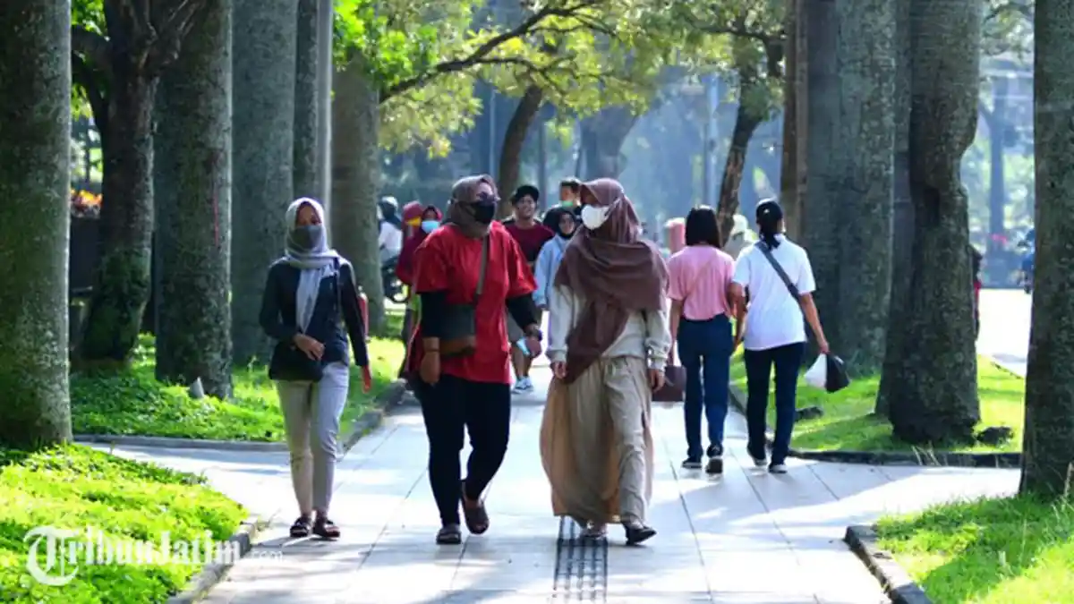 Banyak Terima Keluhan Warga, Satpol PP Kota Malang akan Tinjau Ulang PKL Liar di CFD Jalan Ijen