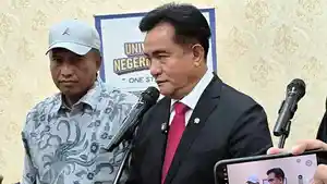 Yusril-Ihza-Mahendra-di-Unesa-Surabaya.jpg