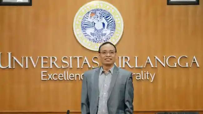Rektor-Unair-Prof-Dr-Moh-Nasih-SE-MT-Ak.jpg