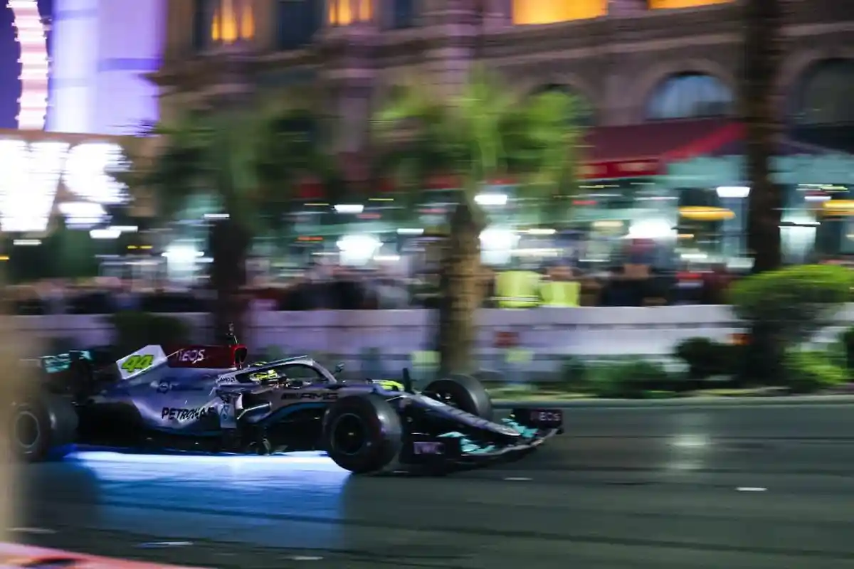 Upah Max Verstappen di Formula 1 2023 Lampaui Gaji Lewis Hamilton Sang Juara Dunia F1 Terbanyak