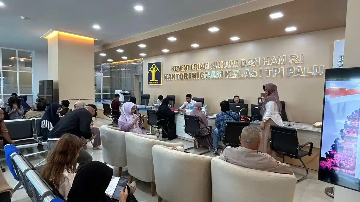 Pelayanan Kantor Imigrasi Palu Dibuka Kembali Pasca Libur Natal 2023 dan Cuti Bersama - Pelayanan-publik-di-Kantor-Imigrasi-Kelas-I-TPI-Pad.jpg
